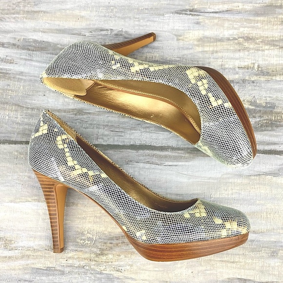 Circa Joan David Luxe Platform Pumps Pearly Snakeskin Print Leather Heels 7.5M - Picture 2 of 16